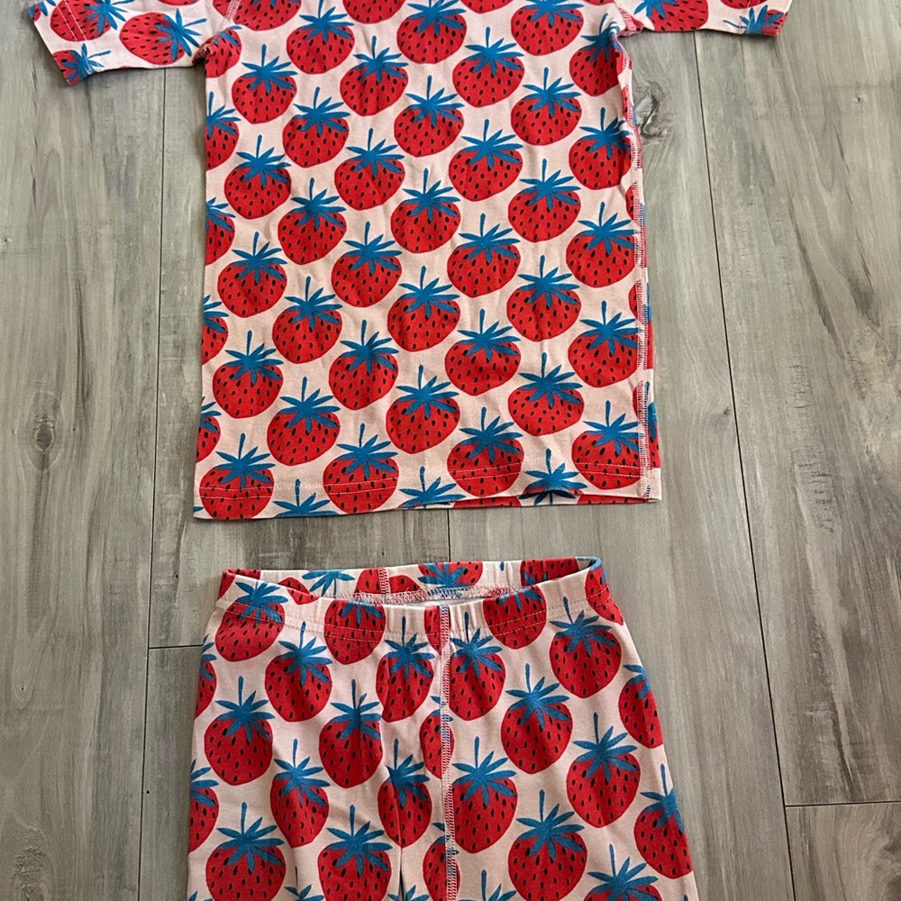 Hanna Andersson Pink Short Sleeve Strawberry Pajama Set with Blue Accents